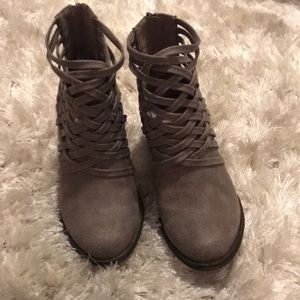 Never worn taupe booties!